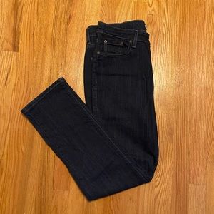 Dark deep indigo blue Levi Mid rise skinny jean